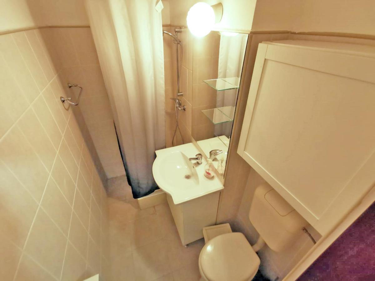 Апартаменты Cozy Studio Athenee Бухарест Экстерьер фото